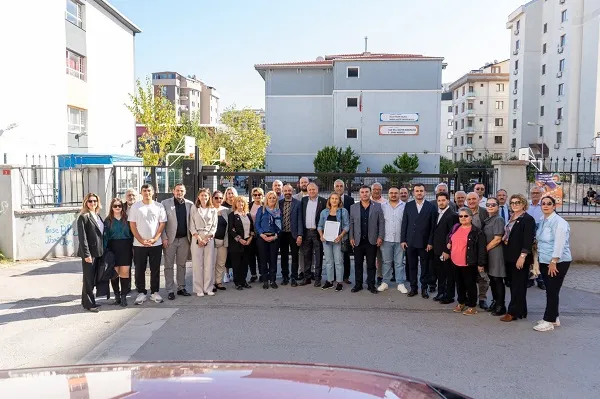 Niyazi Güneri Mazbatasını Aldı 