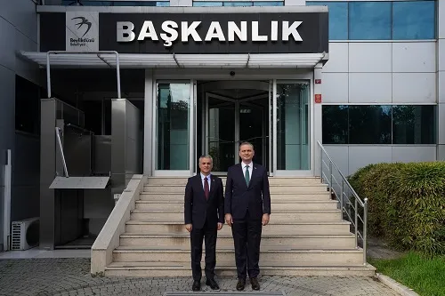 BEYLİKDÜZÜ VE YOMRA KARDEŞ BELEDİYE OLDU 