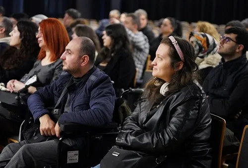 BEYLİKDÜZÜ’NDE ENGELLİ BİREYLER İŞ DÜNYASIYLA BULUŞTU