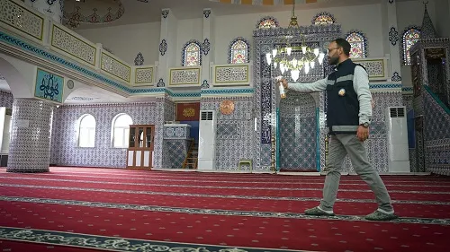 SULTANBEYLİ’DE CAMİLER RAMAZAN’A HAZIRLANIYOR